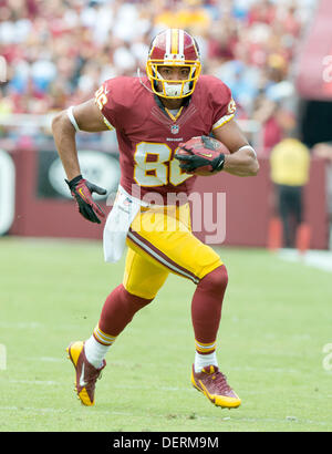 Landover, Maryland, USA. 22. September 2013. Washington Redskins-Tight-End Jordan Reed (86) trägt den Ball nach einen Haken im zweiten Quartal-Aktion gegen die Detroit Lions in FedEx Field in Landover, Maryland auf Sonntag, 22. September 2013 zu machen. Bildnachweis: Ron Sachs / CNP Stockfoto