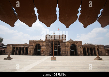 Fassade einer Moschee Jama Masjid, Ahmedabad, Gujarat, Indien Stockfoto