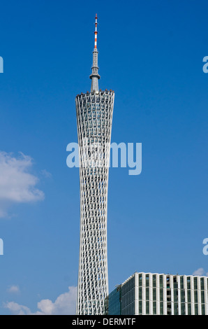 Canton Tower, früher bekannt als Guangzhou TV astronomische und Aussichtsturm, Guangzhou, China Stockfoto