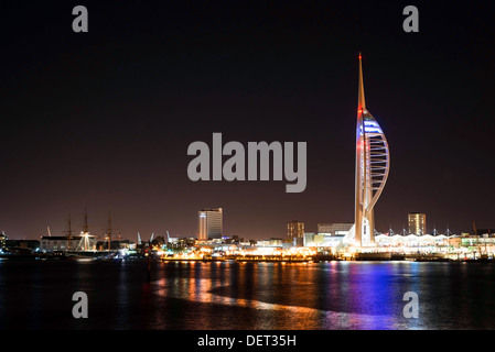 Eine Ansicht der Spinnaker Tower in Portsmouth, Hampshire, UK Stockfoto