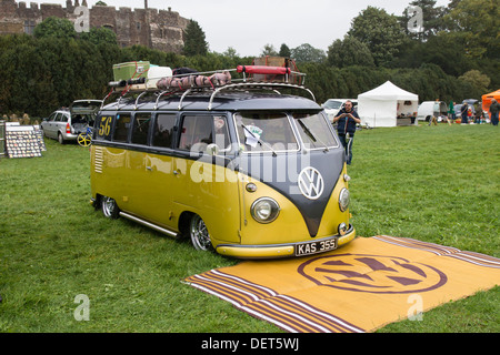 VW Festival 2013 an der Berkeley Castle Wiese Gloucestershire in England Stockfoto