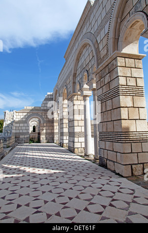 Die große Basilika in der ersten bulgarischen Hauptstadt Pliska Stockfoto