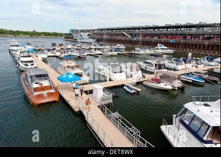 Marina, alten Hafen von Montreal, Provinz Quebec, Kanada. Stockfoto