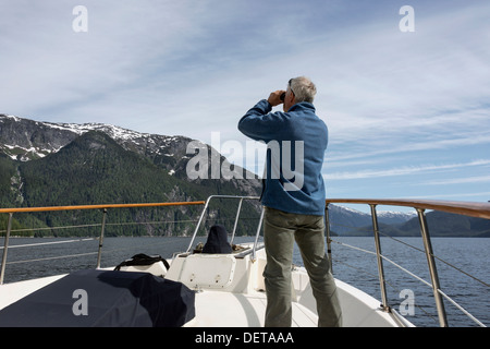 Man die hohen Gipfel für Wildtiere, Muschel-Inlet, Mid Küste British Columbia Scannen Stockfoto