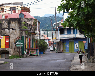 King George IV Street in Roseau, der Hauptstadt des Commonwealth von Dominica, Karibik, Westindischen Inseln. Stockfoto