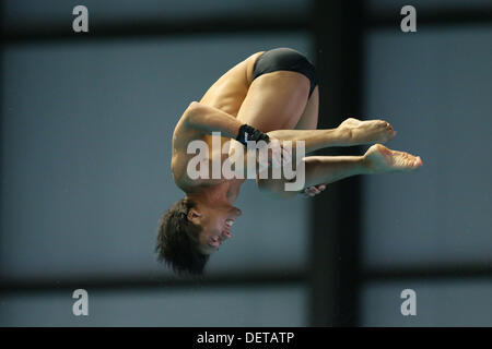 Tokio, Japan. 23. September 2013. Yu Okamoto, 23. September 2013 - Tauchen: Alle Japan Tauchen Meisterschaft Herren 10 m Plattform bei Tatsumi International Swimming Pool, Tokio, Japan.  (Foto von YUTAKA/AFLO SPORT) Stockfoto