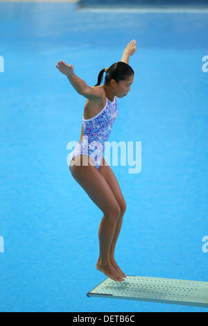 Tokio, Japan. 23. September 2013. Haruka Enomoto, 23. September 2013 - Tauchen: Alle Japan Tauchen Meisterschaft Damen 1 m Sprungbrett Finale bei Tatsumi International Swimming Pool, Tokio, Japan.  (Foto von YUTAKA/AFLO SPORT) Stockfoto