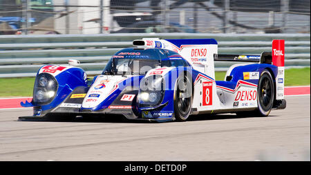 Austin, Texas, USA. 22. September 2013. 22. September 2013: Toyota Racing - #8 Toyota TS030 Hybrid (LMP1) um sechs Uhr des Circuit of the Americas, Endurance WM. Austin, TX. Bildnachweis: Csm/Alamy Live-Nachrichten Stockfoto