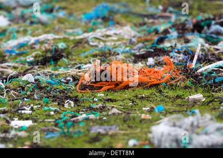 Müll am Strand; Papa Stour; Shetland; UK Stockfoto