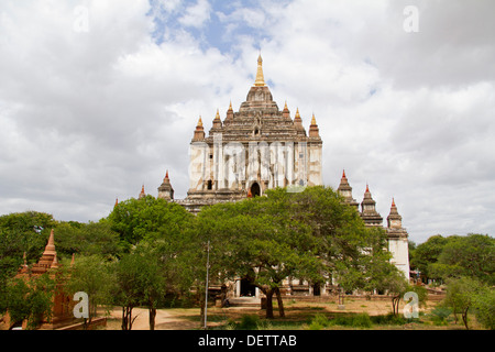 Thatbyinnyu Tempel in Old Bagan. Stockfoto