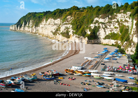 Blick hinunter auf den Strand von Bier, Devon, England, UK Stockfoto