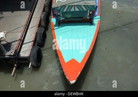 Khlong Saen Saep Express Boot, Bangkok, Thailand Stockfoto