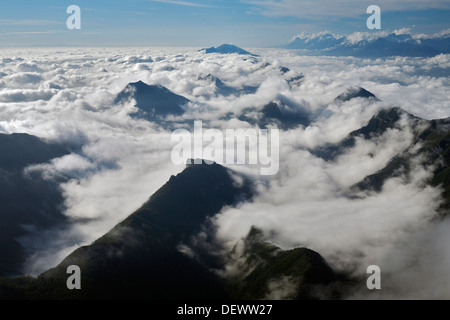 Blick vom "El Cerro De La Silla" auf La Silla Nationalpark in der Nähe von Monterrey, Mexiko. Stockfoto