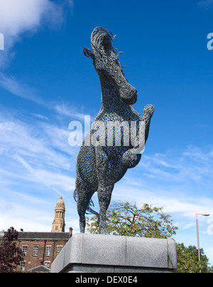 Metallgewebe Skulptur Ingwer das Pferd 2011 in Cathcart Street Greenock enthüllt Stockfoto