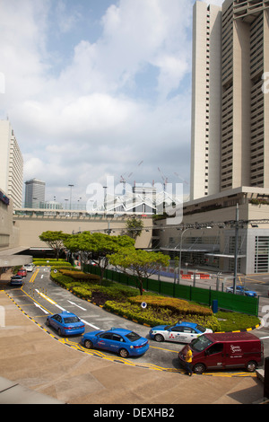 Hotel Parkplatz Bereich Straßen Gastfreundschaft Reiseziel Singapur Asien entspannen genießen Sie Gebäude Wolkenkratzer Besuch Annehmlichkeiten Stockfoto