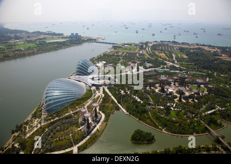 Singapore Botanic Gardens Marina Bay Sands Asien Blick hoch oben erhöhte Bäume Pflanzen Erbe Bäume Ornament Design modern Stockfoto