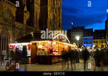 Weihnachtsmarkt in Straßburg, Elsass, Frankreich, Europa Stockfoto