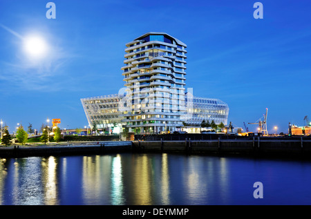 Marco-Polo-Tower und die Unilever-Zentrale am Strandkai Kai in die HafenCity in Hamburg Stockfoto