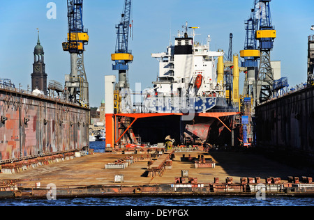 Schwimmdocks von Blohm und Voss im Hamburger Hafen Stockfoto