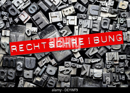 Rechtschreibung, Zeichen auf Buchstaben, Rechtschreibung, Schild Auf Buchstaben Stockfoto