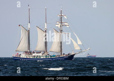 Dreimaster traditionellen Rigg Segelschiff Santa Barbara Anna, Segeln auf der Ostsee, Deutschland Stockfoto