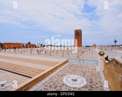 Hassan-Turm - Minarett einer unvollständigen Moschee in Rabat, Marokko, Afrika Stockfoto