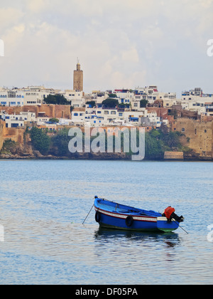 Blick auf die alte Medina von Rabat und Bouregreg River, Marokko, Afrika Stockfoto