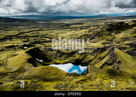 Luftaufnahme, Kratersee, moosbedeckten Krater von Laki oder Lakagígar, isländische Hochland, Southern Island, Suðurland, Island Stockfoto