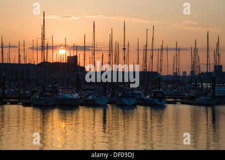 Sonnenuntergang über Mount Batten, Plymouth, Devon Stockfoto