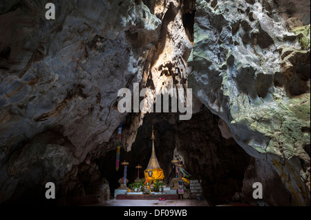 Tempel Wat Tham Pla oder Monkey Cave Tempel, Region Mae Sai, Chiang Rai Provinz, Nord-Thailand, Thailand, Asien Stockfoto