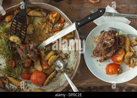 Peka, Nationalgericht, Hammelfleisch und Gemüse gekocht auf offenem Feuer, Kroatien, Südeuropa, Europa Stockfoto