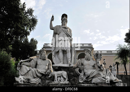 Gruppe von Statuen, Göttin Roma stehen zwischen Tiber und Aniene, Piazza del Popolo, Rom, Latium, Italien, Europa Stockfoto