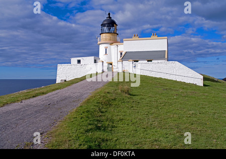 Stoner Head Leuchtturm, auf der Stoner-Halbinsel in der Nähe von Punkt von Stoner. Lochinver, Assynt, Sutherland, Highlands, Schottland, Vereinigtes Königreich Stockfoto