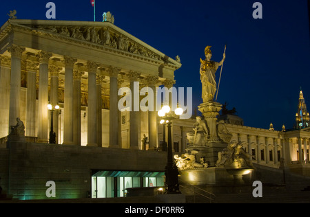 Österreich, Wien 1, Das Klassizistische Parlamentsgebäude eine der Wiener Ringstraße Wude von Theophil von Hansen Entworfen. Stockfoto