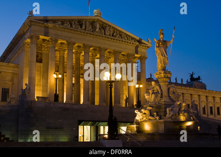Österreich, Wien 1, Das Klassizistische Parlamentsgebäude eine der Wiener Ringstraße Wude von Theophil von Hansen Entworfen. Stockfoto