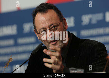 Jean Reno in der Photocall und der Pressekonferenz des Films "Pink Panther 2" während der 59. Berlinale 2009 am 13. Februar 2009 in Berlin. Stockfoto