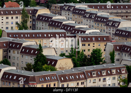 Vorgefertigte Gebäudesetzungen im Stadtzentrum, Thüringen, Suhl, Plattenbausiedlung in der Innenstadt, Thüringen, Suhl Stockfoto