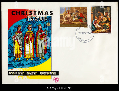 1967 britische Weihnachten Ausgabe von Briefmarken, die ersten Tag decken. Stockfoto