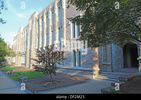 Die Fassade des Arthur Jordan Memorial Hall auf dem Campus der Butler University Stockfoto