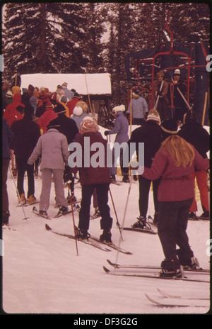 AN BORD DER CLOUD 9-SESSELBAHN IM SKIGEBIET ASPEN HIGHLAND, DER HÖCHSTEN SKI SLOPE ASPEN-11.800 FÜßEN 554245 Stockfoto