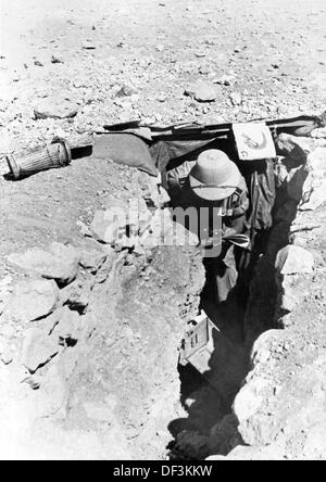 Das Bild der Nazi-Propaganda! Darstellung englischer Feldbefestigungen in Bir Hakeim, Libyen, veröffentlicht am 28. Juni 1942. Fotoarchiv für Zeitgeschichte Stockfoto