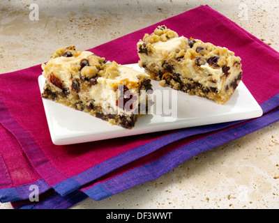 Chocolate Chip Cranberry Käse Bars traybake Stockfoto