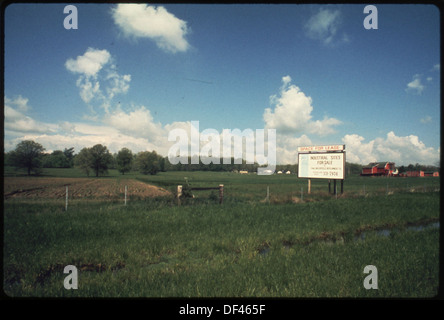 ACKERLAND FÜR INDUSTRIELLE LEASING VON ROUTE 77, SÜDWESTLICH VON BRECKSVILLE. (AUS DER SITES-AUSSTELLUNG. FÜR ANDERE BILDER IN... 553831 Stockfoto