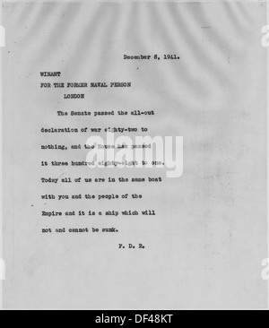 Dieses Foto zeigt US-Präsident Franklin D. Roosevelt und den britischen Premierminister Winston Churchill während ihrer Korrespondenz 1948. Das Bild zeigt die Kriegsbeziehung zwischen den beiden Führern während und nach dem Zweiten Weltkrieg Stockfoto