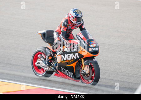 Teruel, Spanien. 27. September 2013. Amerikanische Fahrer, Colin Edwards, 39, versucht, ein gutes Ergebnis im freien Übung1 in Aragon Motogp grand Prix in Alcañiz Circuit, Spanien am September 27., 2013 MGM Mobile FTR Kawasaky-Fahrer Colin Edwards wurde 17. in fp1 in Alcañiz Circuit, Teruel, Spanien. © José Díez Bey/Alamy Live-Nachrichten Stockfoto