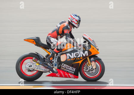 Teruel, Spanien. 27. September 2013. Amerikanische Fahrer, Colin Edwards, 39, versucht, ein gutes Ergebnis im Freien Training 2 in Aragon Motogp grand Prix in Alcañiz Circuit, Spanien am September 27, 2013 MGM Mobile FTR Kawasaky-Fahrer Colin Edwards wurde 17. in FT2 in Alcañiz Circuit, Teruel, Spanien. © José Díez Bey/Alamy Live-Nachrichten Stockfoto