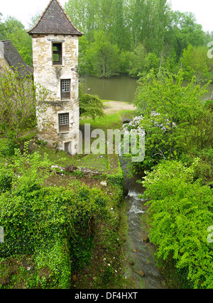 Ein Turm im schönsten Dorf in Frankreich, Carennac Stockfoto