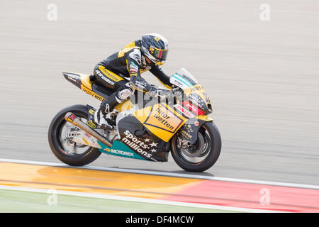 Teruel, Spanien. 27. September 2013. Schweizer, Thomas Lüthi, versucht, ein gutes Ergebnis im freien practice2 Moto 2 von Aragon Motogp grand prix, in Alcañiz Circuit, Spanien am September 27., 2013 Interwetten CarXpert (Kalex) Fahrer Thomas Lüthi wurde Sechster in FT2 in Alcañiz Circuit, Teruel, Spanien. © José Díez Bey/Alamy Live-Nachrichten Stockfoto