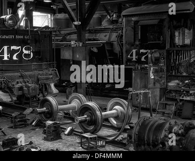 b&w Bild von der Werkstatt an der Durango & Silverton Railroad Station in Durango Colorado Stockfoto