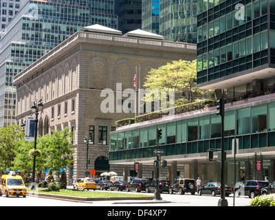 Lever House und die Schläger und Tennis-Club an der Park Avenue, New York Stockfoto